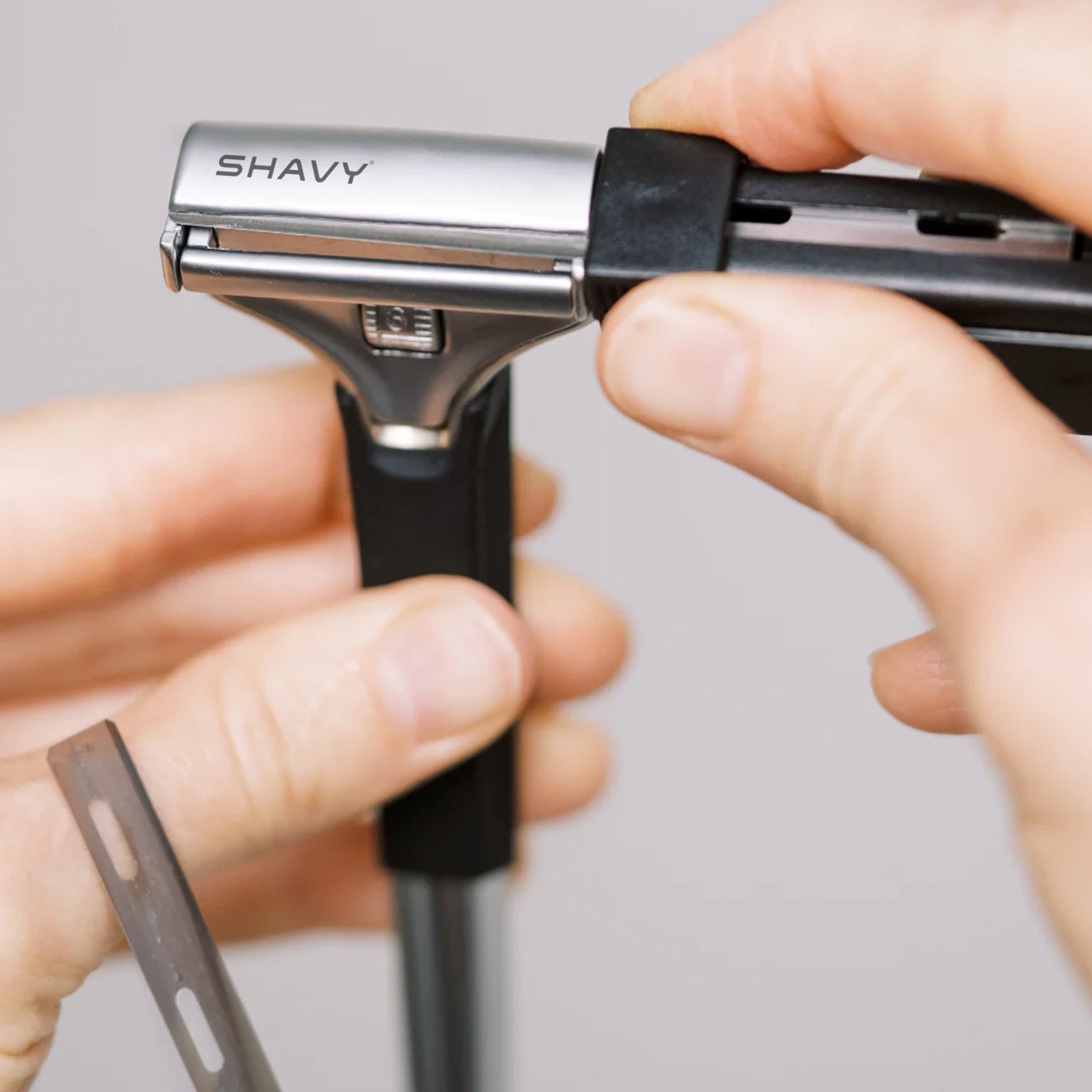 Shavy Classic Razor™ Titan